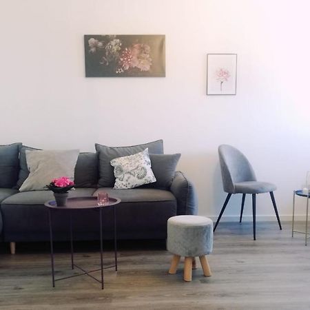 Апартаменты Apartman Aria Дуги-Рат Экстерьер фото